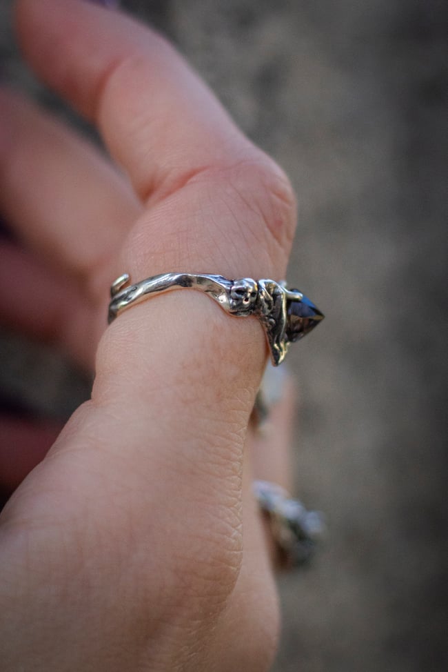 Anillo Nigromante - Colección Fauces