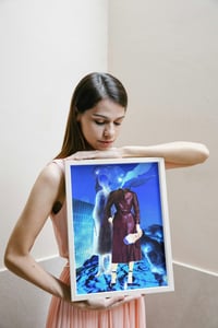 Image 4 of Icy-Blue  - Ritratto surreale femminile su sfondo glaciale