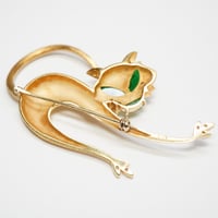 Image 5 of Mid Century 18k Yellow Gold, Jadeite, and Diamond Cat Brooch