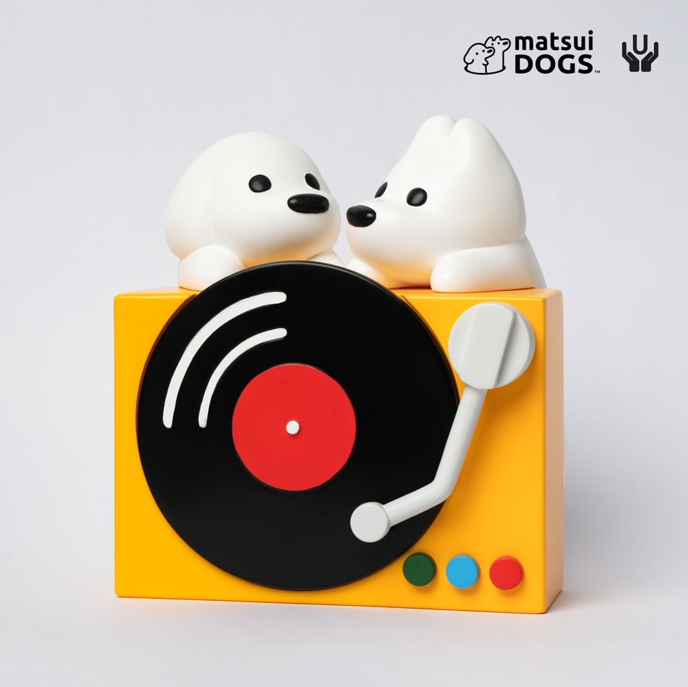 Image of MATSUI TURNTABLE DOGS RESIN LIMITED EDITION