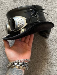 Image 6 of 2019 Virus "Steam" Top Hat (1 available)