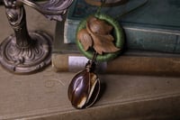 Image 4 of Green linen wooden ornament amber necklace