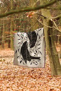 Image 2 of 'FLOW' – Soft Woven Tapestry/blanket