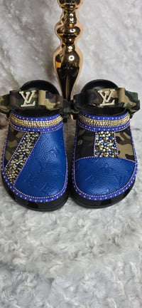 Image 8 of Blue & Camo Crocs, Speedy & Hat