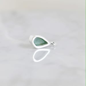 Image of Colombia Emerald pear shape faceted cut silver neckace no.8