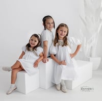   Wooden box  white 20x20x20