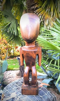 Image 5 of Nukuoro Tiki scultura in legno di eucalipto micronesia