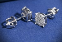Image 3 of Round  earing 7mm plaque or / argent 925+ moissanite