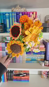 Image 5 of Pocket full of Sunshine boquet
