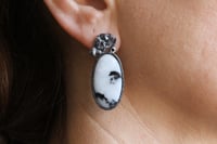 Image 1 of Pendientes Luz, jaspe cebra y diamantes negros