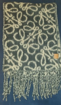 Image 4 of L scarf