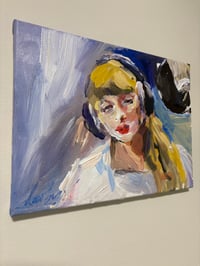 Image 4 of Studio Blur 