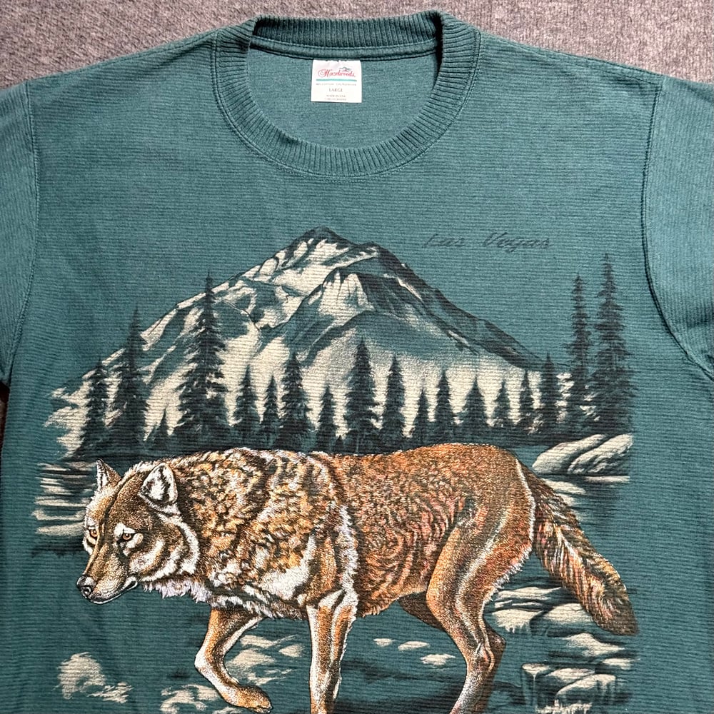 Image of 1990s Wolf Mountain Animal Nature Graphic Tee