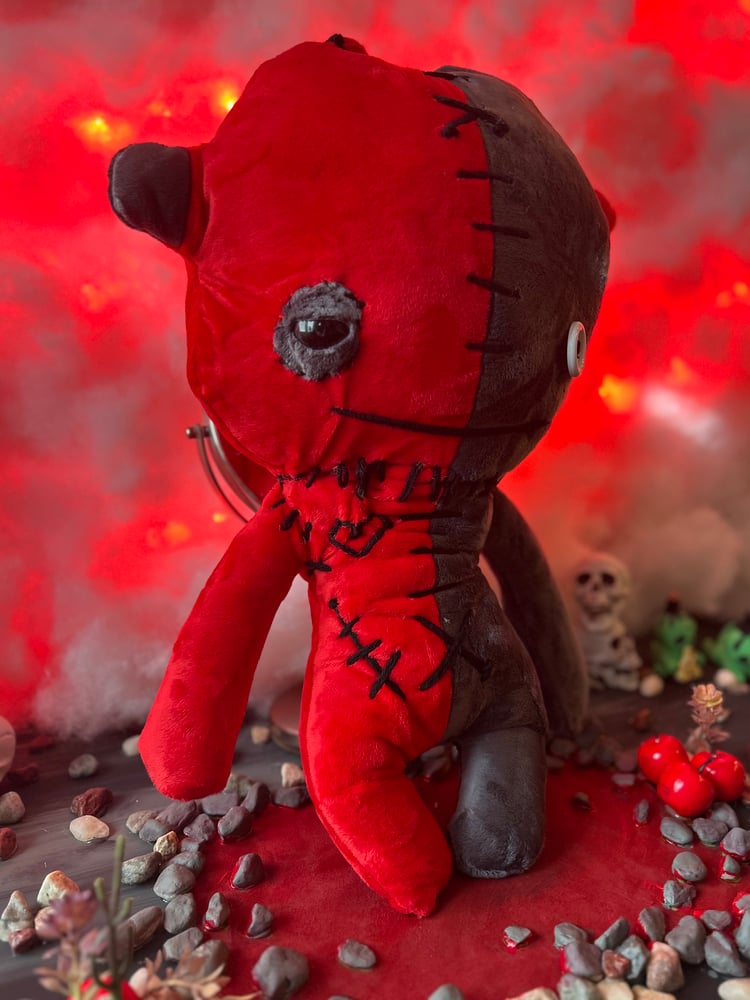 Image of Button Gibbie