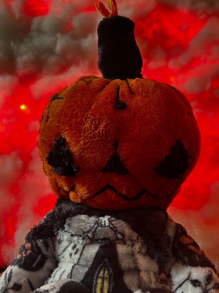 Image of Jack O’Lantern Gibbie