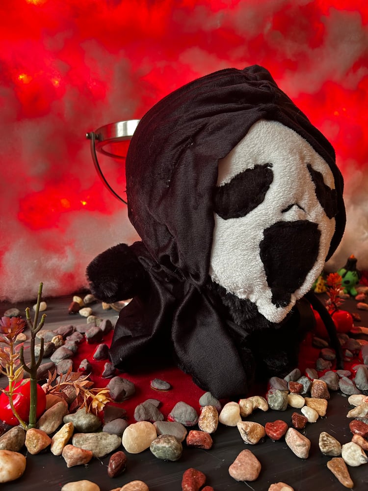 Image of Ghost face Gibbie 