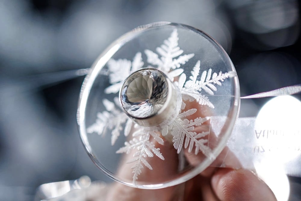 Image of "The great Atlas..." silver ring with rock crystal · MAXIMUS ATLAS AXEM UMERO... ·