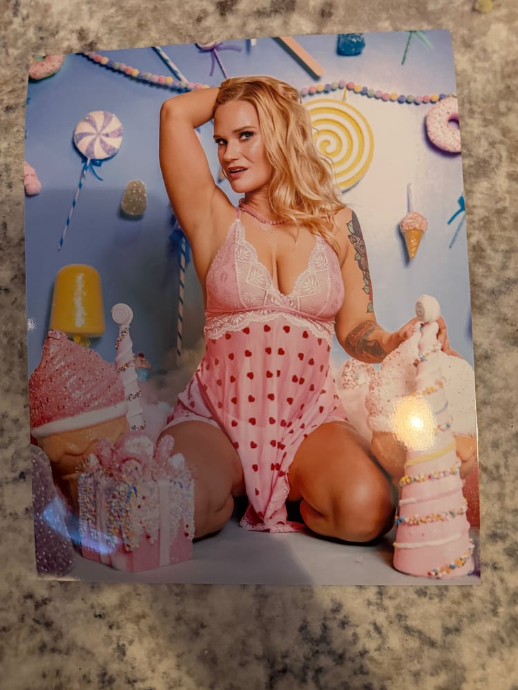 Image of JAN 2026 8x10 3