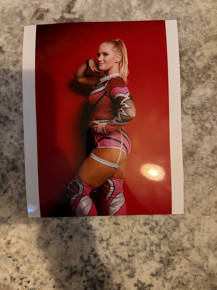 Image of JAN 2026 8x10 6