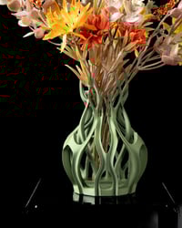 Image 1 of DRAG VASE