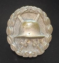 Image 1 of WW1 (Imperial German Empire) Wound Badge, in Silver(ed) Bronze - Authentic Issue