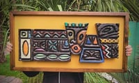 Image 1 of Scultura in legno di cedro con intagli misti Tiki moderno ispirata agli anni 70