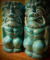 Image 1 of Tiki "Ku Mug" bicolore