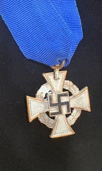 Image 1 of WW2 (Nazi Germany) Faithful Service Medal, 2nd Class - 25 Years of Service (Discounted Piece)