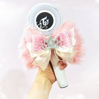 Image 2 of TWICE VS Inspired Lightstick Bow