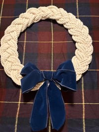 Rope wreath 