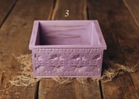 Image 5 of Carvet crate in different colors