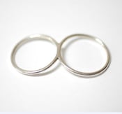 Image of Thin Curved Two Finger Ring