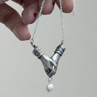 Image 2 of Protection II / collier perle