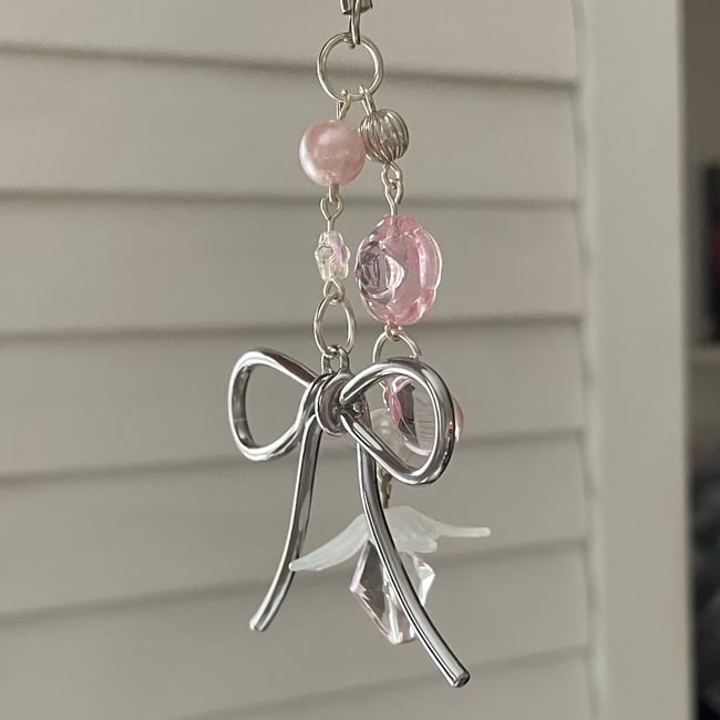 pink bow charm