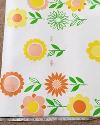1960s Mayfair Vintage Wallpaper Roll - Flower Power Hippie Groovy Mid Century Modern - (Single Roll) – detail view 4