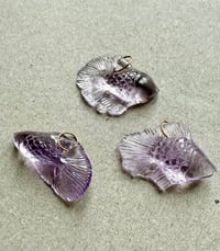 Image 3 of Charms carpe butterfly Améthyste 