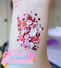 Image 2 of Valentines Glitter Gel (Multiple options) 