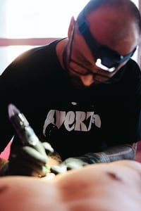 Image 1 of T-shirt “Pennie” Classic fit — Black