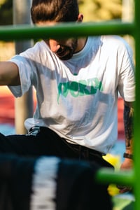 Image 3 of T-shirt “Pennie” Oversize fit — White