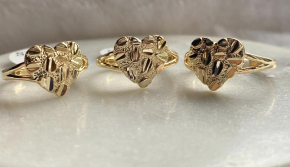 Image of Nugget heart ring 