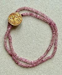 Image 5 of Collier Delphes saphirs roses 