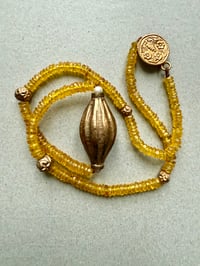 Image 2 of  Collier saphirs jaunes 