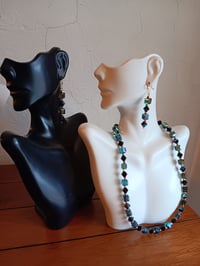 Image 5 of SWAROVSKI BLACK AND BLUE CUBE BEADS AND BICONES DOTTED WITH PURE COPPER BEADS
