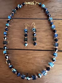 Image 7 of SWAROVSKI BLACK AND BLUE CUBE BEADS AND BICONES DOTTED WITH PURE COPPER BEADS