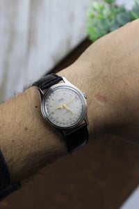 Image 3 of 1990s Oris Pointer Date 7403 - All Original - Freshly Serviced