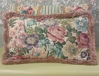 Image 5 of Coussin Madeleine 