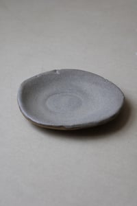 Image 3 of assiette empreinte / grise