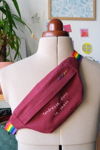 Image 1 of Banane rainbow - Tendresse dans le chaos