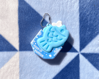 Image 2 of Chilled Ice Kirby Taiyaki Keychain