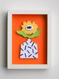 Image 2 of Papercut jarrón nº7